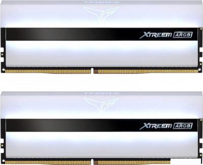 Оперативная память Team T-Force Xtreem ARGB 2x16ГБ DDR4 4000 МГц TF13D432G4000HC18LDC01