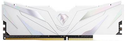 Оперативная память Netac Shadow II White 8ГБ DDR4 3200МГц NTSWD4P32SP-08W